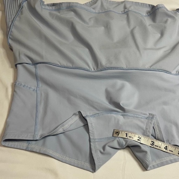 Lululemon Gray Silver Athletic Skort Skirt Short Tennis - Picture 5 of 10
